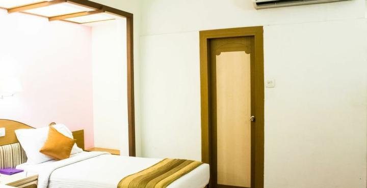 Hotel Park Central Comfort- E- Suites Pune Exterior photo